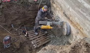 Отверстие в фундаменте